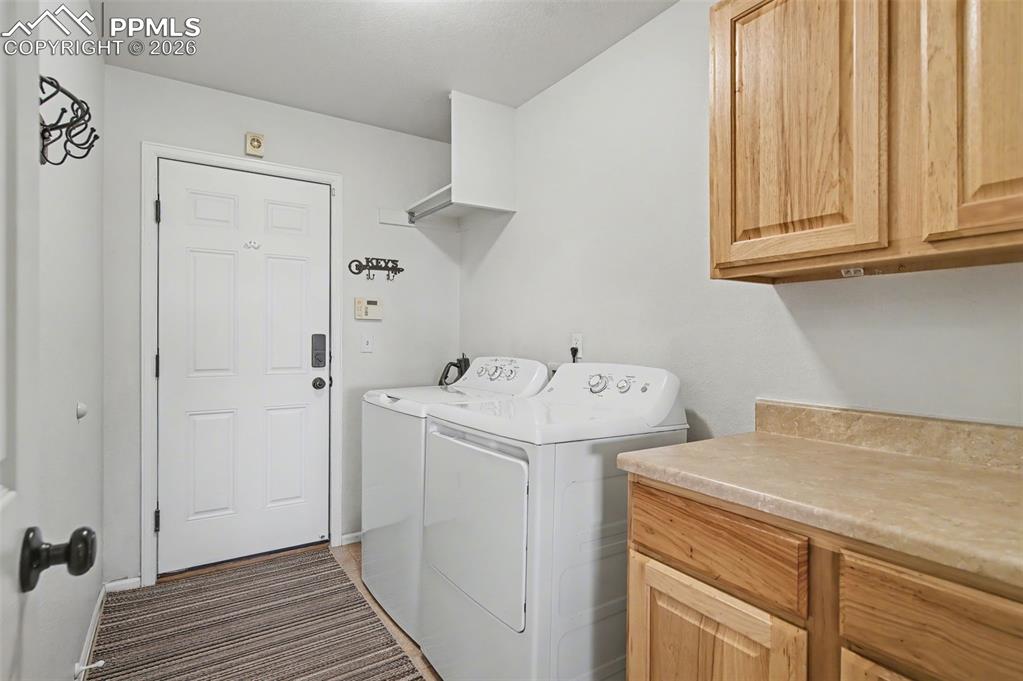 Image 27 of 48: Laundry