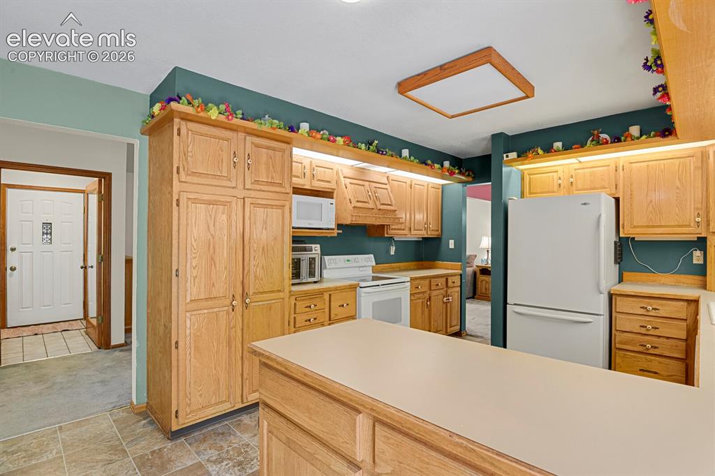 Image 12 of 38: Kitchen