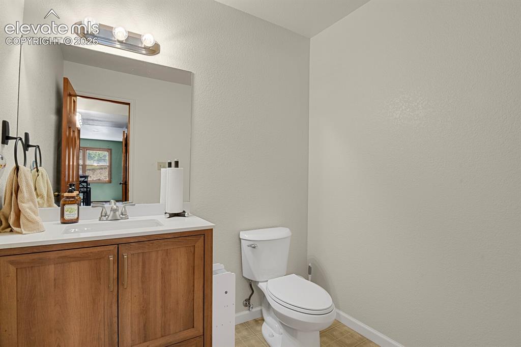 Image 20 of 38: Bathroom