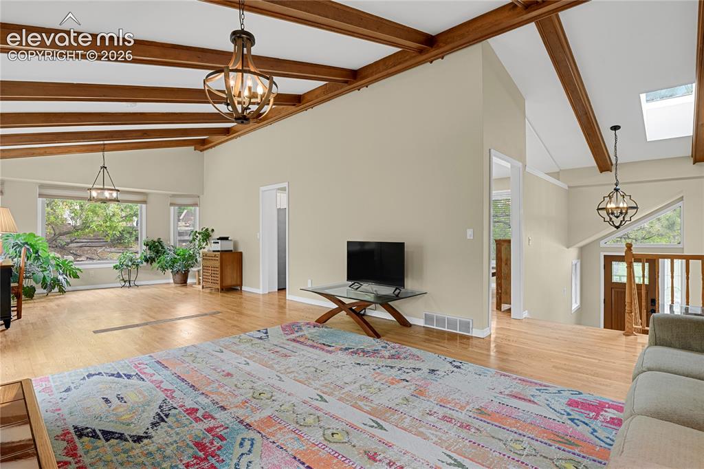 Image 9 of 50: Living Room