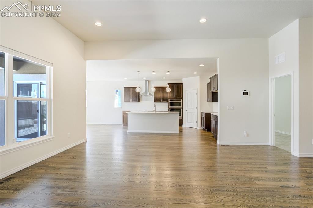 Image 10 of 50: Living Room