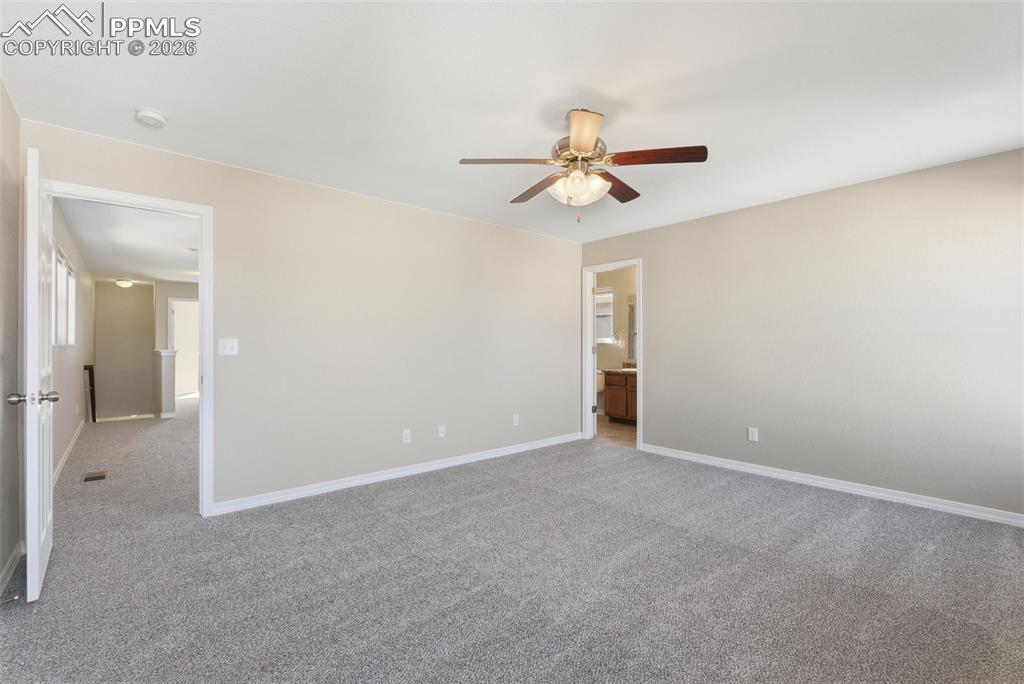 Image 13 of 22: Bedroom