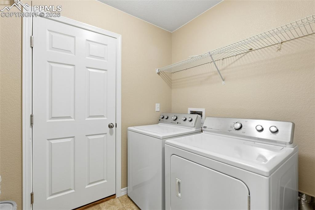 Image 17 of 22: Laundry