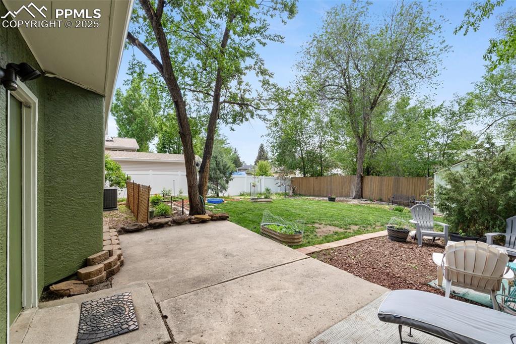 Image 44 of 45: Patio