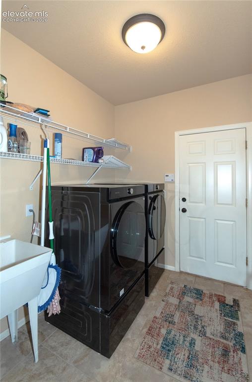 Image 17 of 42: Laundry