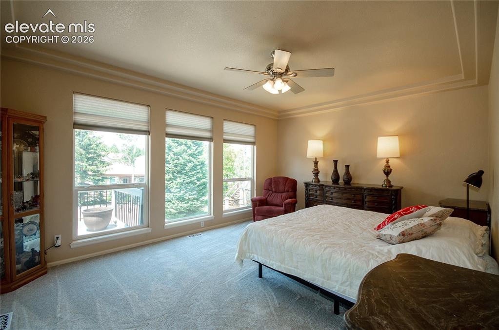 Image 19 of 42: Bedroom