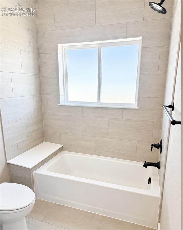 Image 30 of 40: Full Bath Main Level