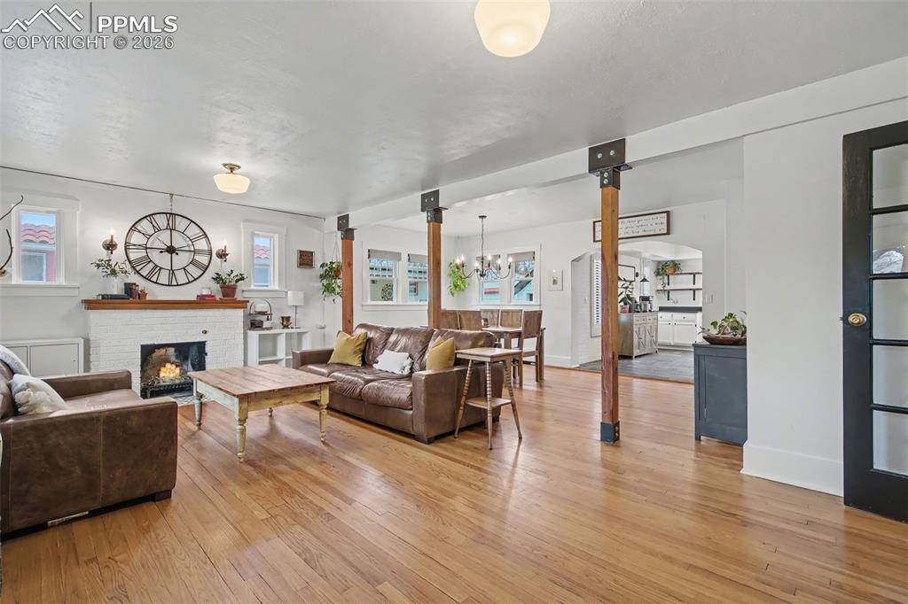 Image 10 of 37: Great Character