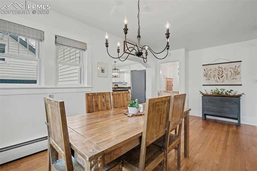 Image 11 of 37: Dedicated Dining space