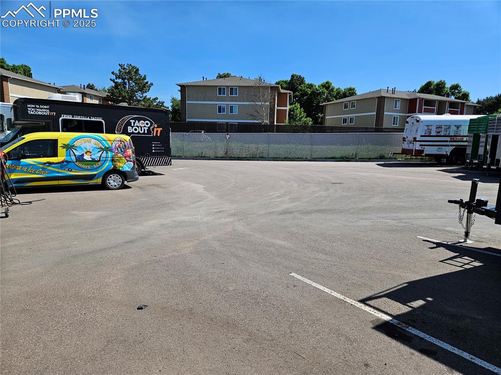 Image 4 of 14: View of vehicle parking