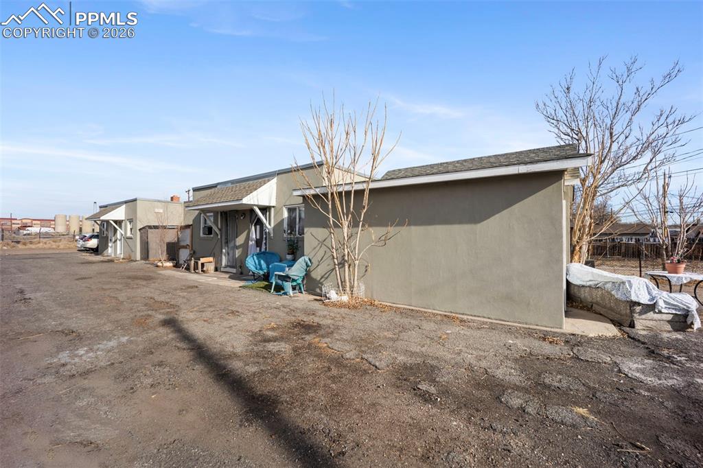 Image 6 of 49: Side of Structure