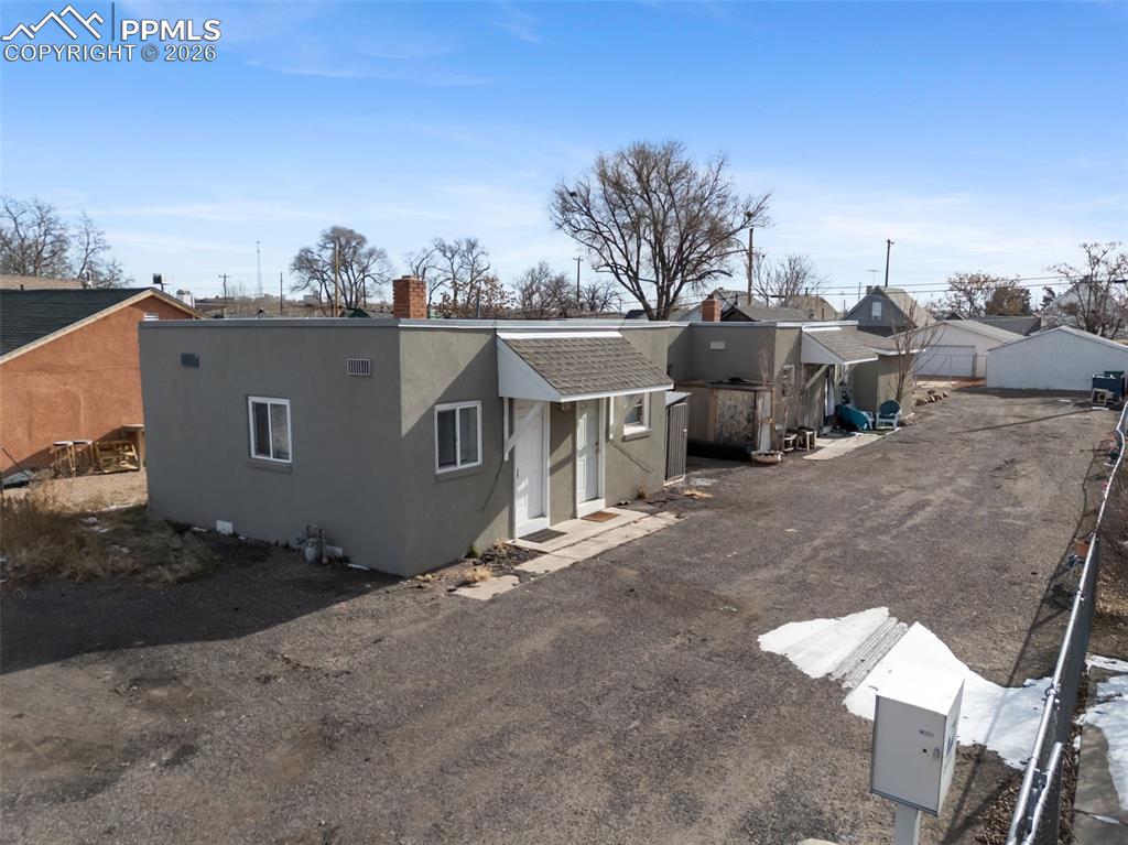 Image 8 of 49: Side of Structure