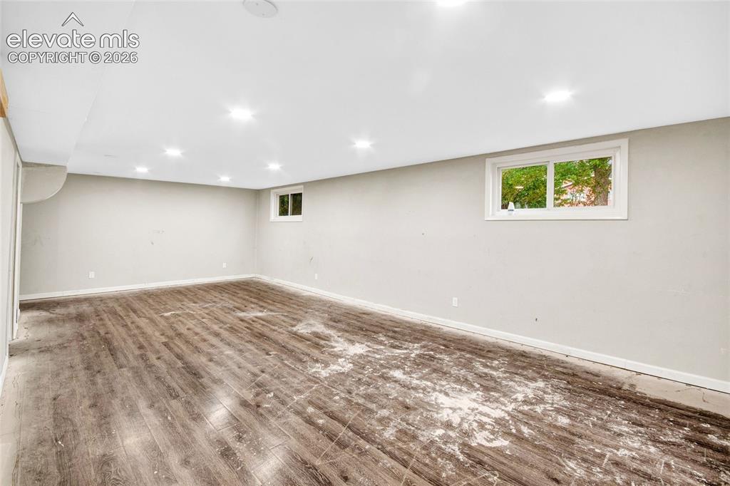 Image 19 of 31: Basement