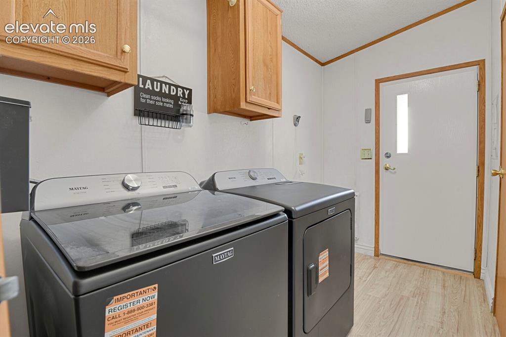 Image 19 of 40: Laundry