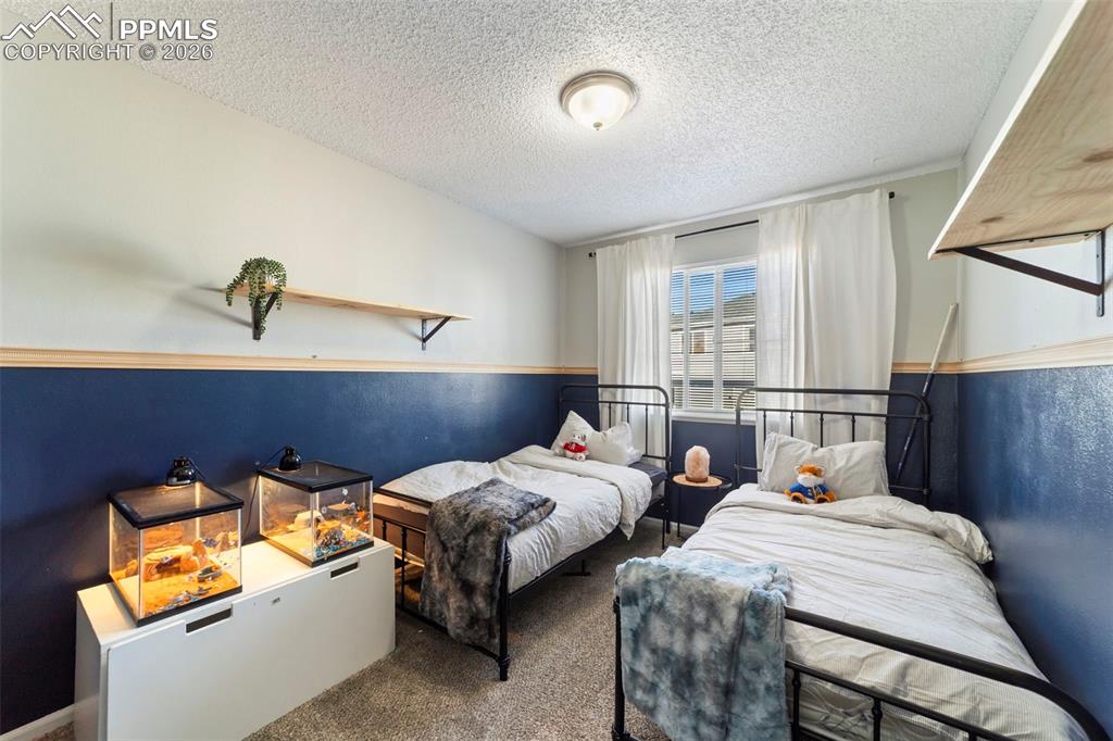 Image 25 of 42: Bedroom