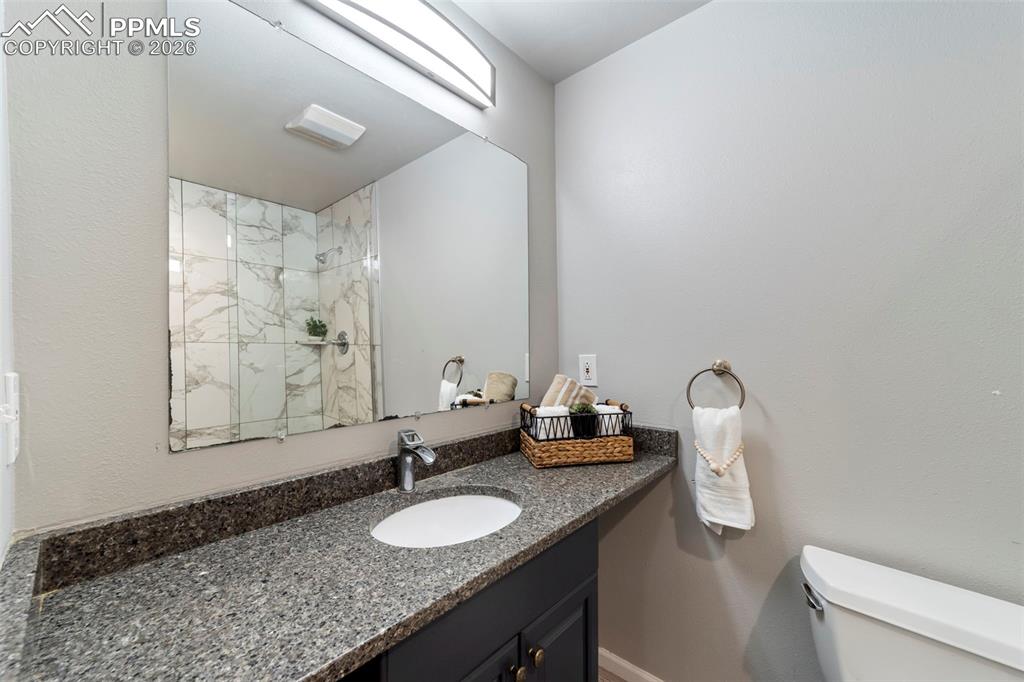 Image 30 of 42: basement 