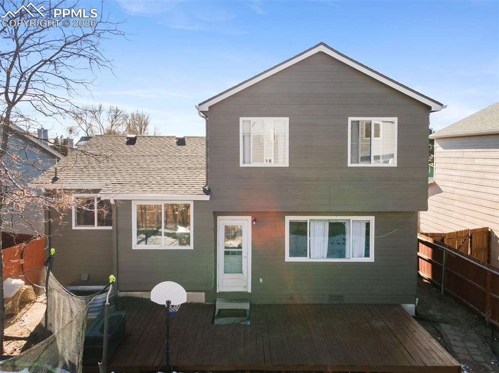 Image 35 of 42: Back of Structure