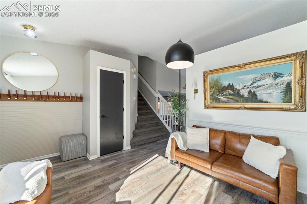 Image 7 of 42: Living Room