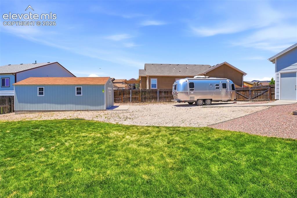Image 31 of 41: Lots of room for an RV + a shed