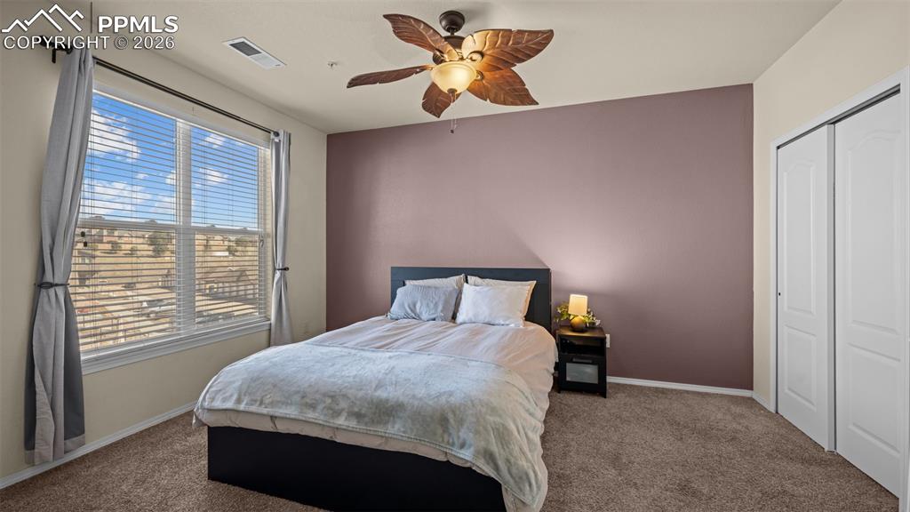 Image 23 of 30: Bathroom