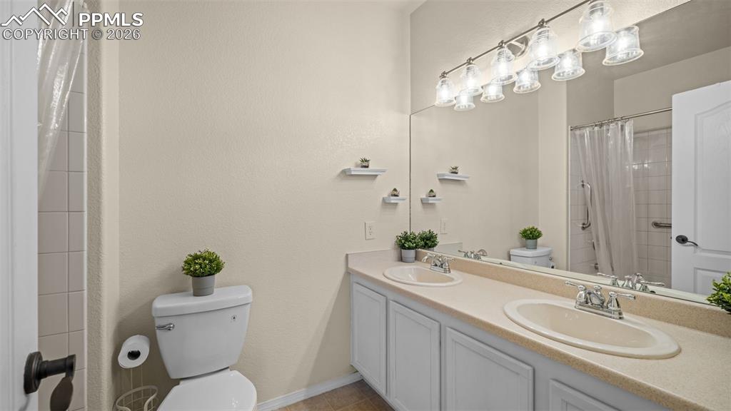 Image 25 of 30: No Description Available