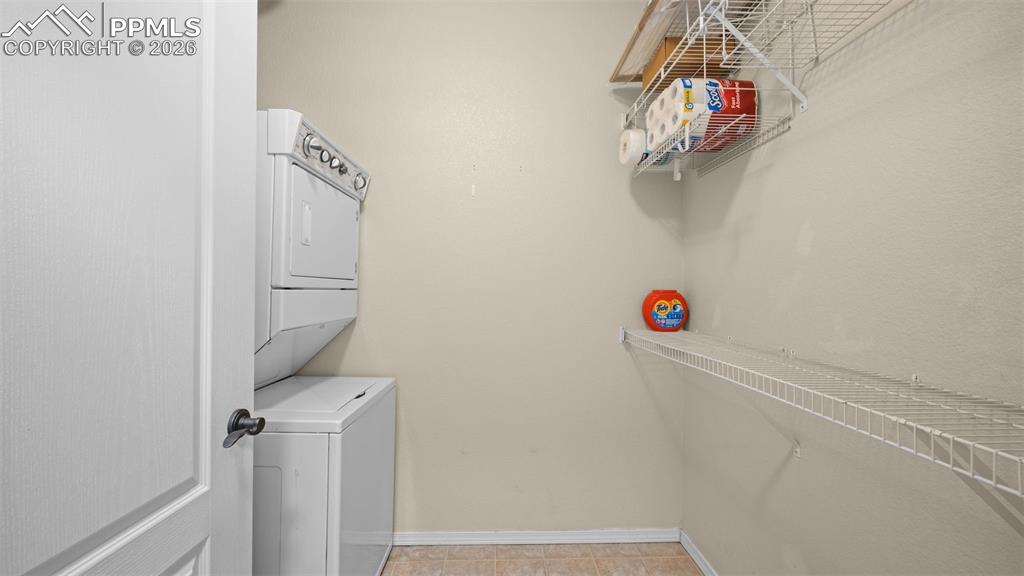 Image 5 of 30: Master Bedroom