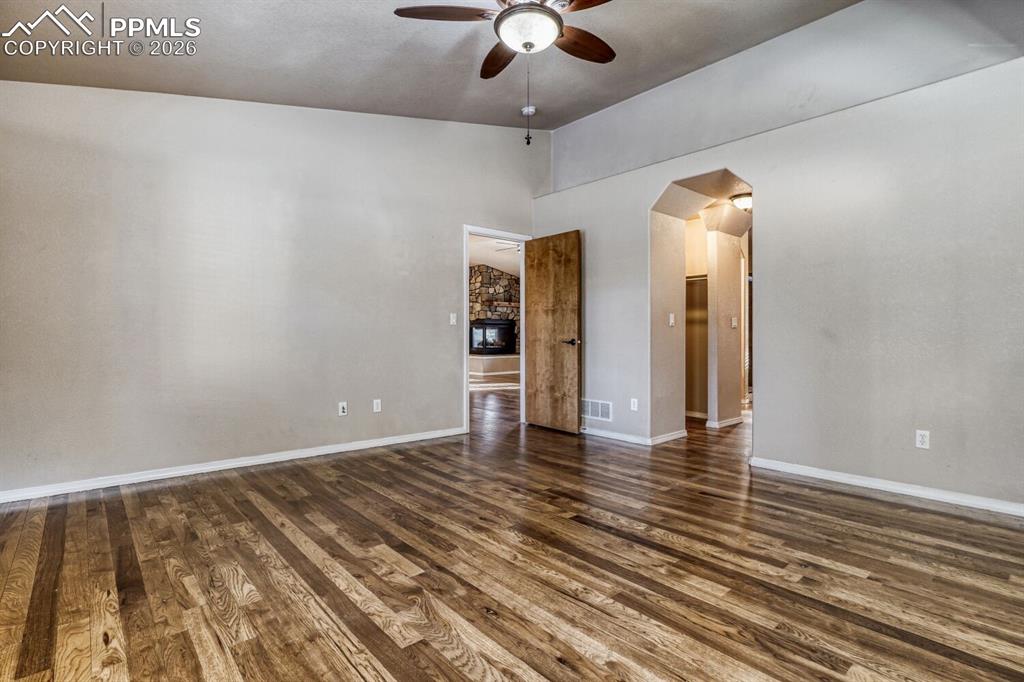 Image 25 of 50: Master Bedroom