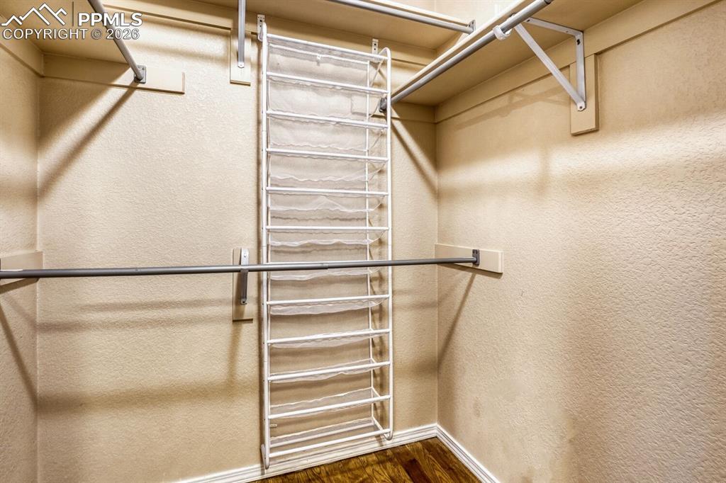 Image 30 of 50: Closet