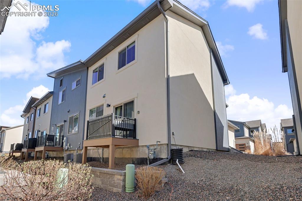 Image 35 of 35: Back of Structure