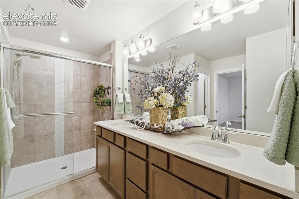 Image 17 of 37: Master Bathroom