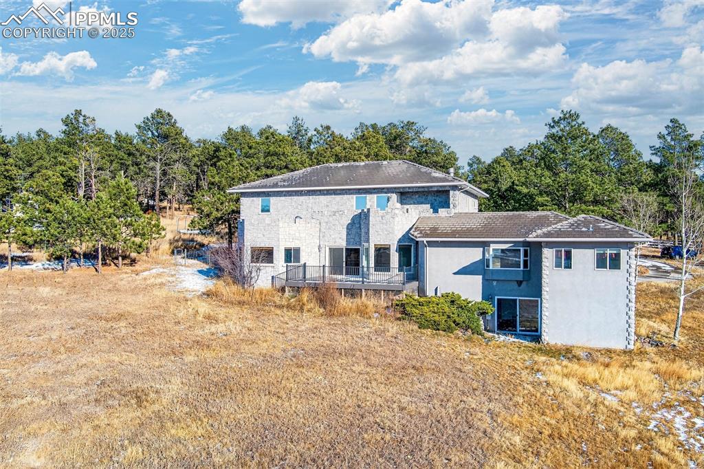 Image 48 of 50: Back of Structure