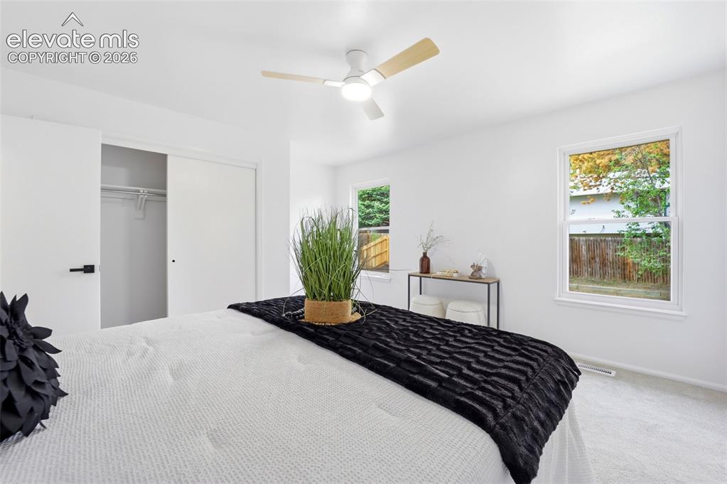 Image 19 of 49: Bedroom