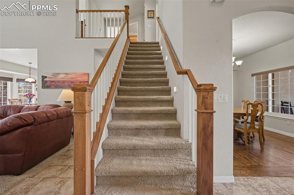 Image 21 of 48: Gorgeous 2 Story Entryway!