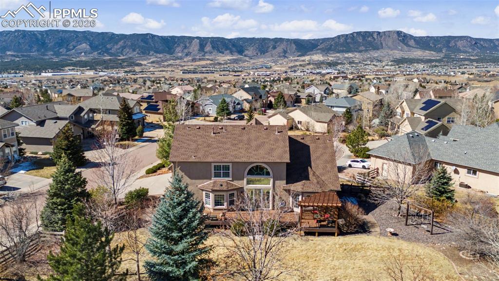 Image 38 of 48: Corner Lot!