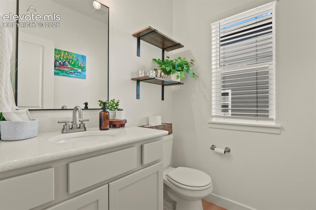 Image 20 of 49: Bathroom