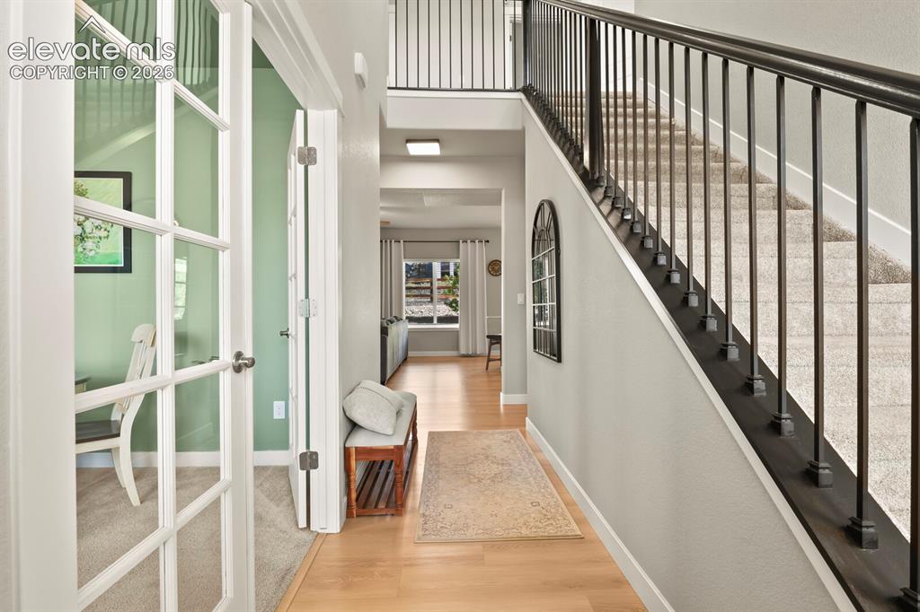 Image 4 of 49: Entrance Foyer