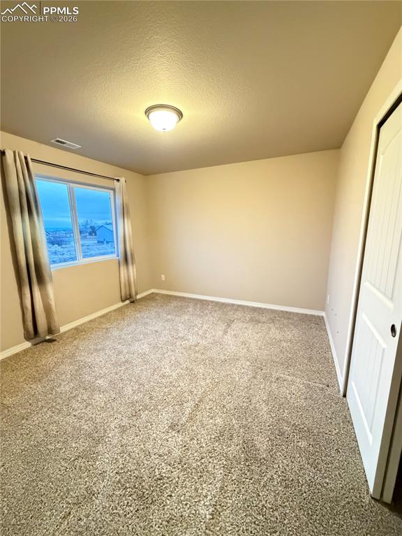 Image 9 of 13: Bedroom