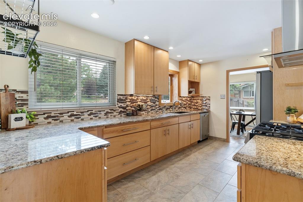 Image 14 of 37: Kitchen