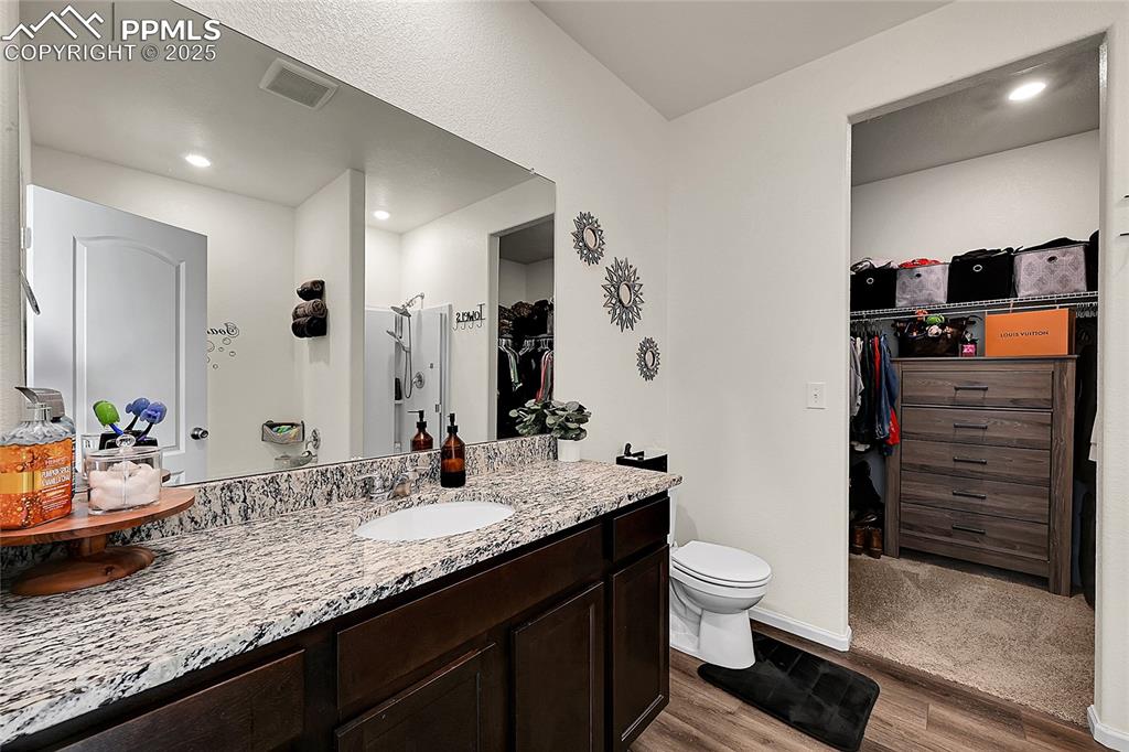 Image 22 of 37: Master Bathroom