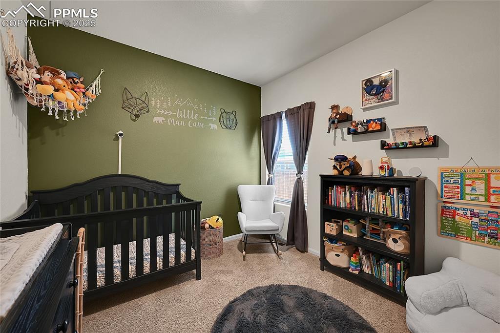 Image 26 of 37: Bedroom