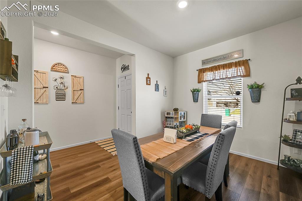 Image 6 of 37: Dining Room