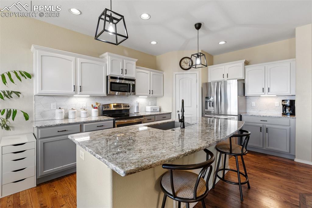 Image 2 of 30: Kitchen