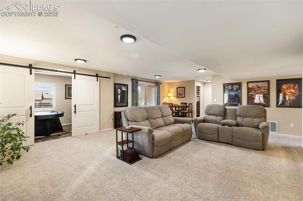 Image 6 of 30: Family Room