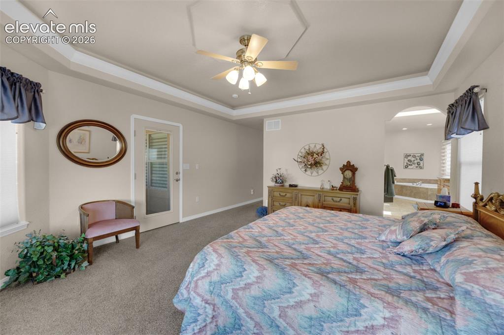 Image 16 of 49: Bedroom