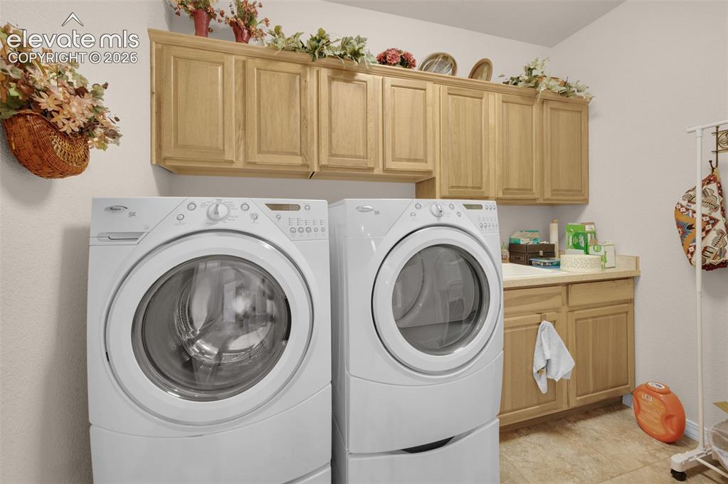 Image 27 of 49: Laundry