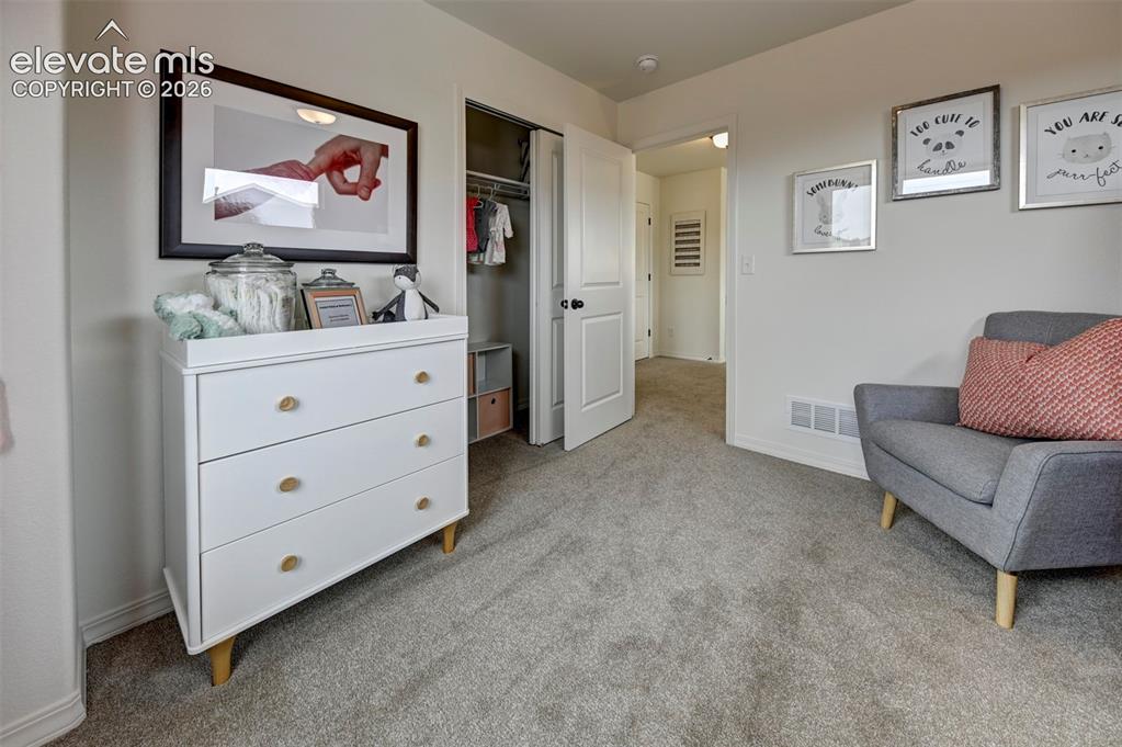 Image 18 of 28: *Photos of previous model home of same floor plan - features will vary.