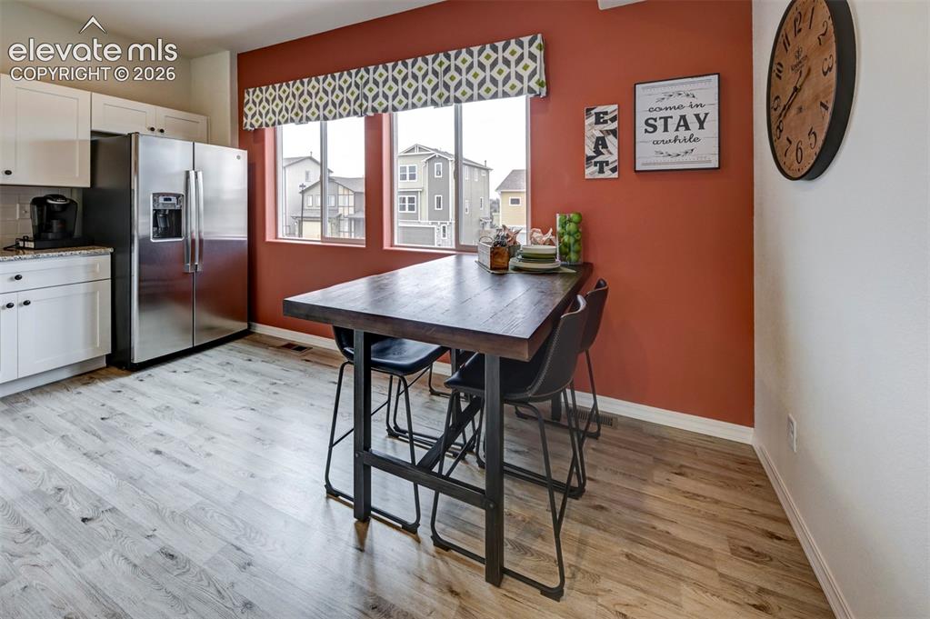 Image 6 of 28: *Photos of previous model home of same floor plan - features will vary.