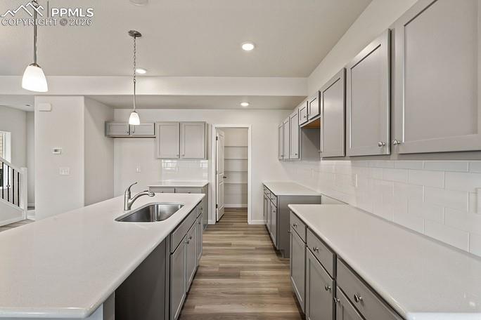 Image 10 of 21: Kitchen