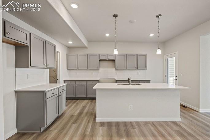 Image 9 of 21: Kitchen