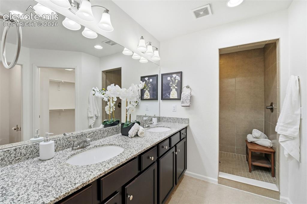 Image 29 of 50: Master Bathroom